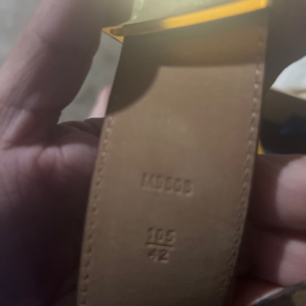 Louis Vuitton initiales Belt.  Sz 42